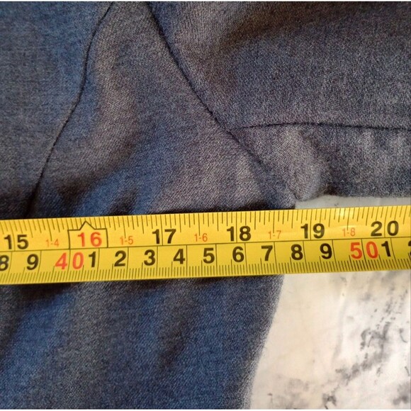 Chadwick's 100% Wool Grey 2 Button Blazer Lined Size 8 Petite - Picture 8 of 8